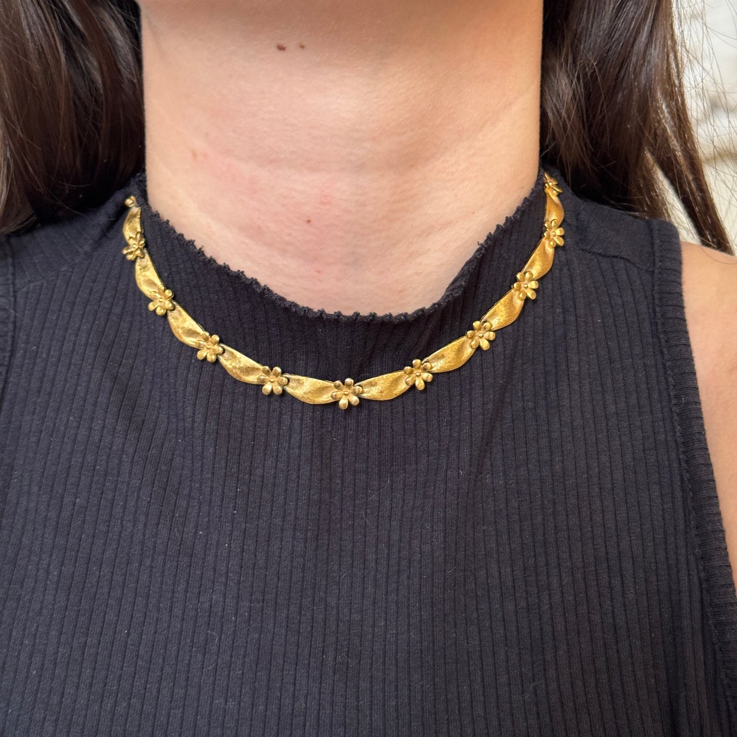 Vintage TRIFARI Daisy Link Necklace
