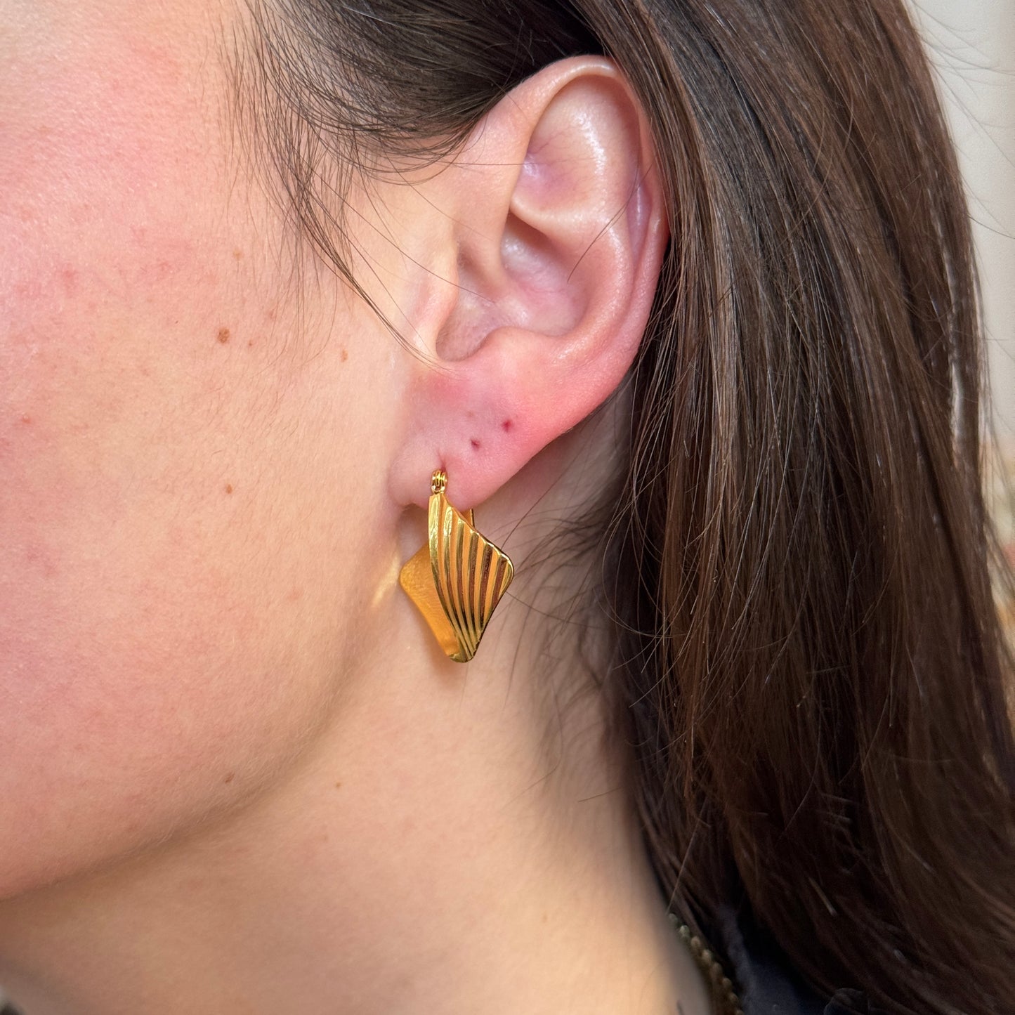 Gold Filled Scalloped Geometric Hoops