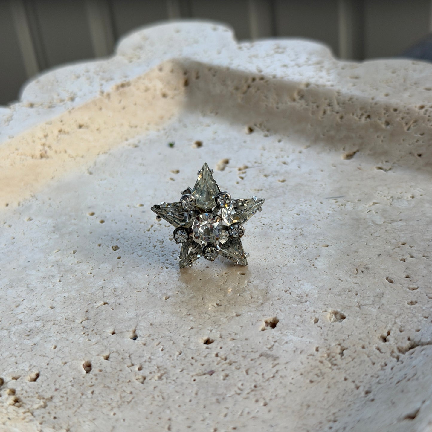Tiny-Crytal-Star-Brooch