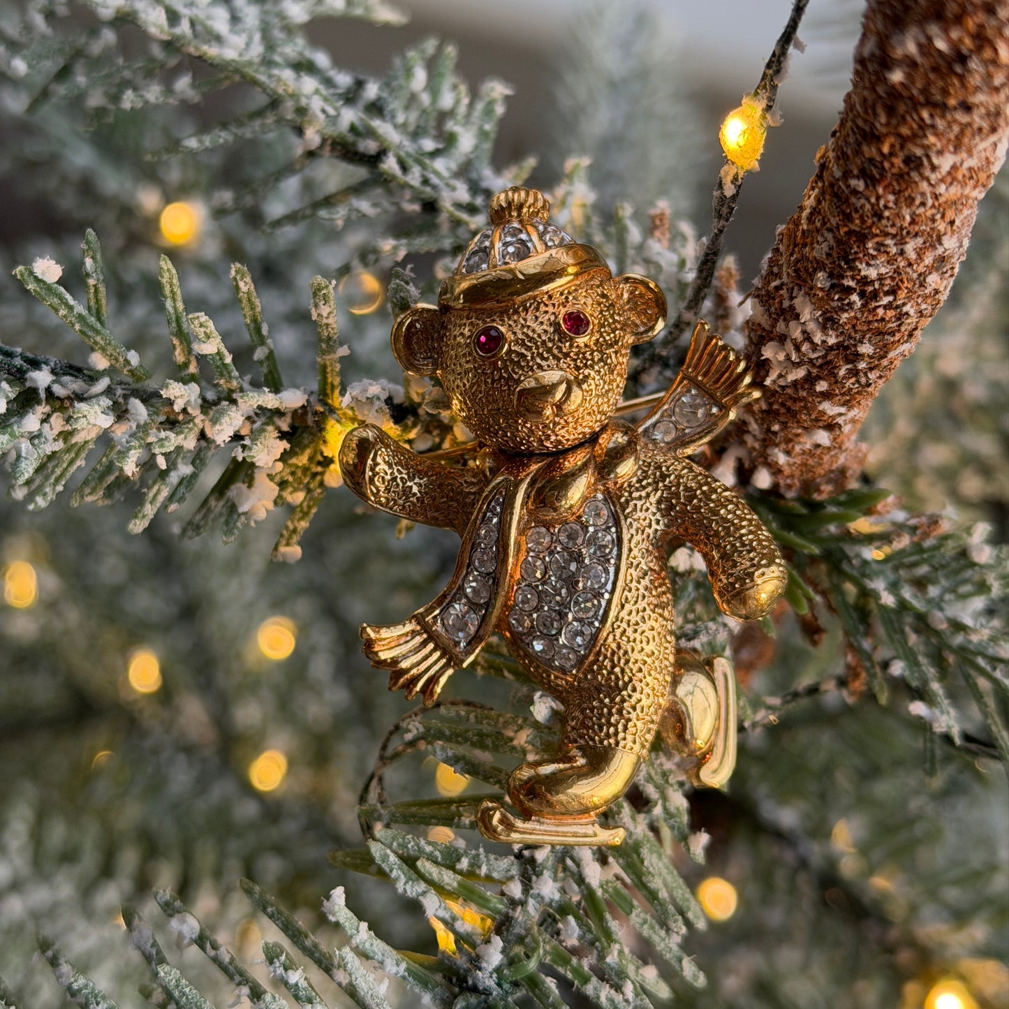 Crystal-Teddy-Bear-Brooch