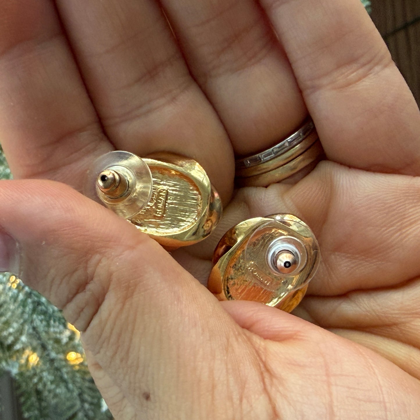 Halo-Cateye-Post-Backs-