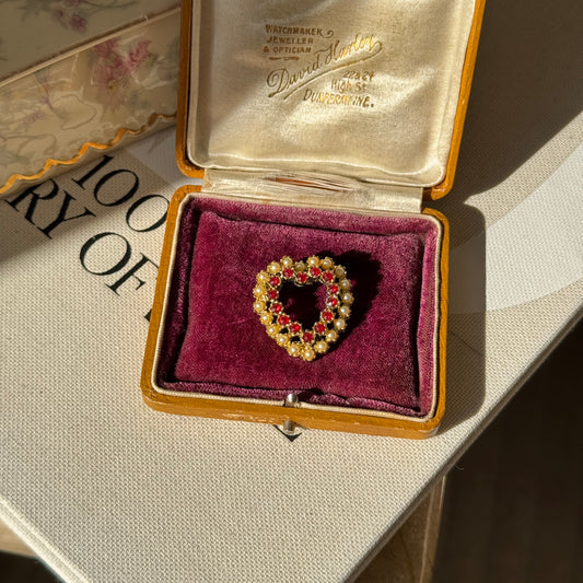 PEARL WREATH HEART BROOCH