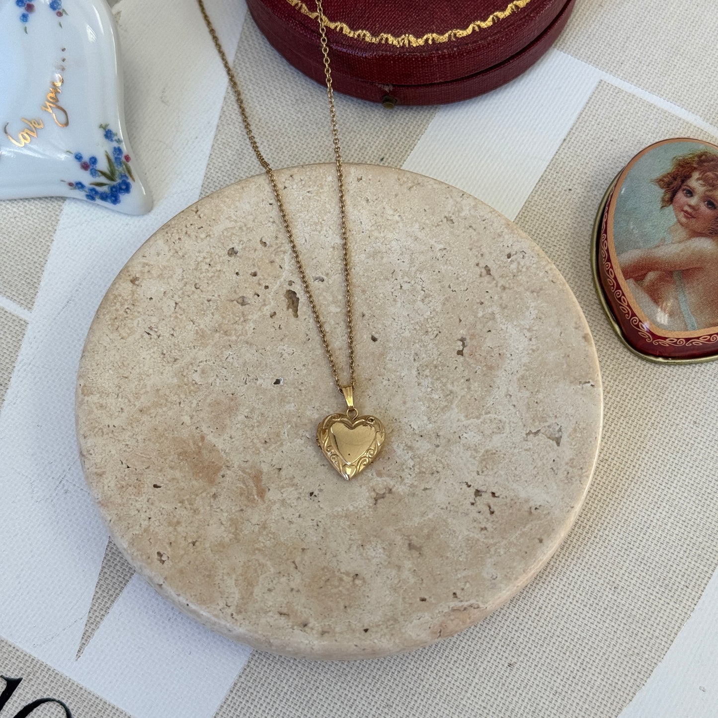 GOLD FILLED MINI HEART LOCKET