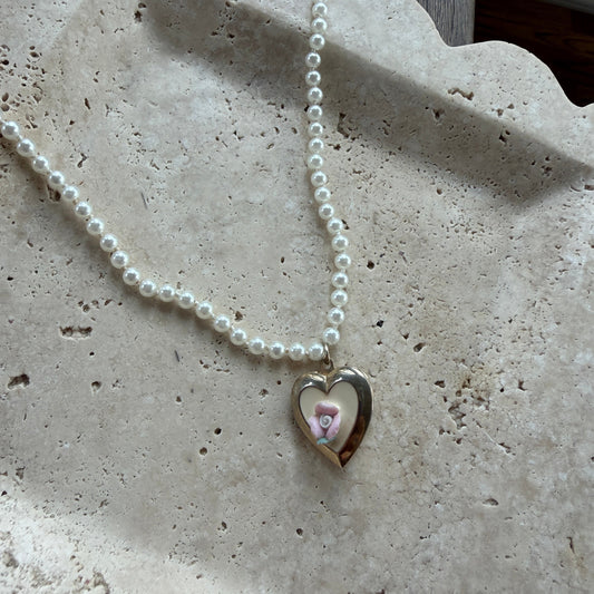 PEARL STRAND FLORAL HEART LOCKET