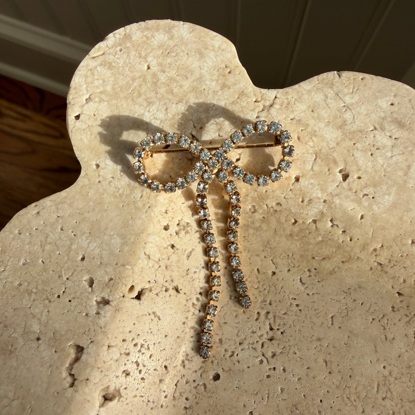 Vintage-Crystal-Bow-Brooch