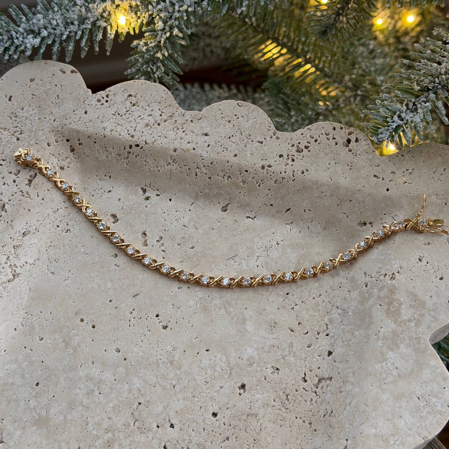 XO's-Tennis-Bracelet