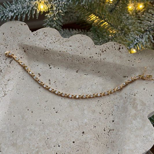 XO's-Tennis-Bracelet