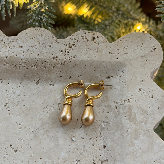 Pearl-Drop-Earrings