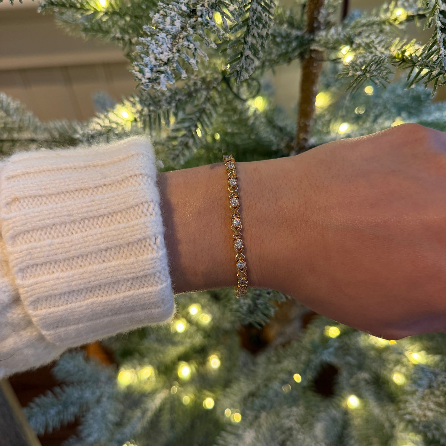 XO's-Tennis-Bracelet