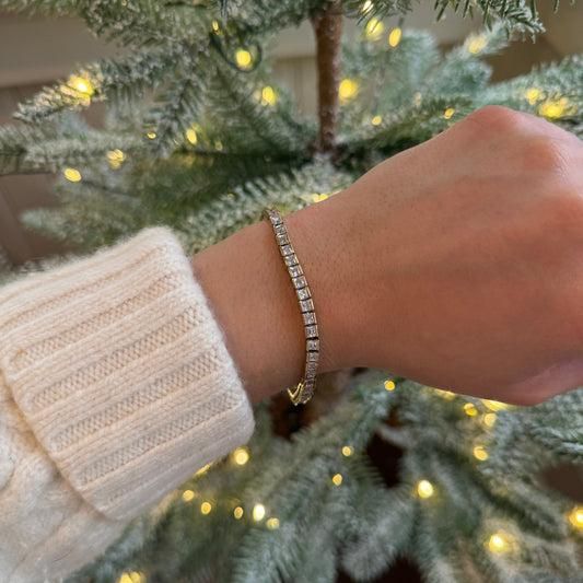 Princess-Cut-CZ-Gold-Vermeil-Bezel-Tennis-Bracelet