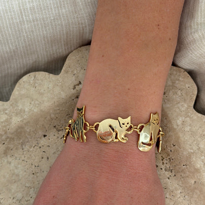 Gold Tone Sitting Cat Links