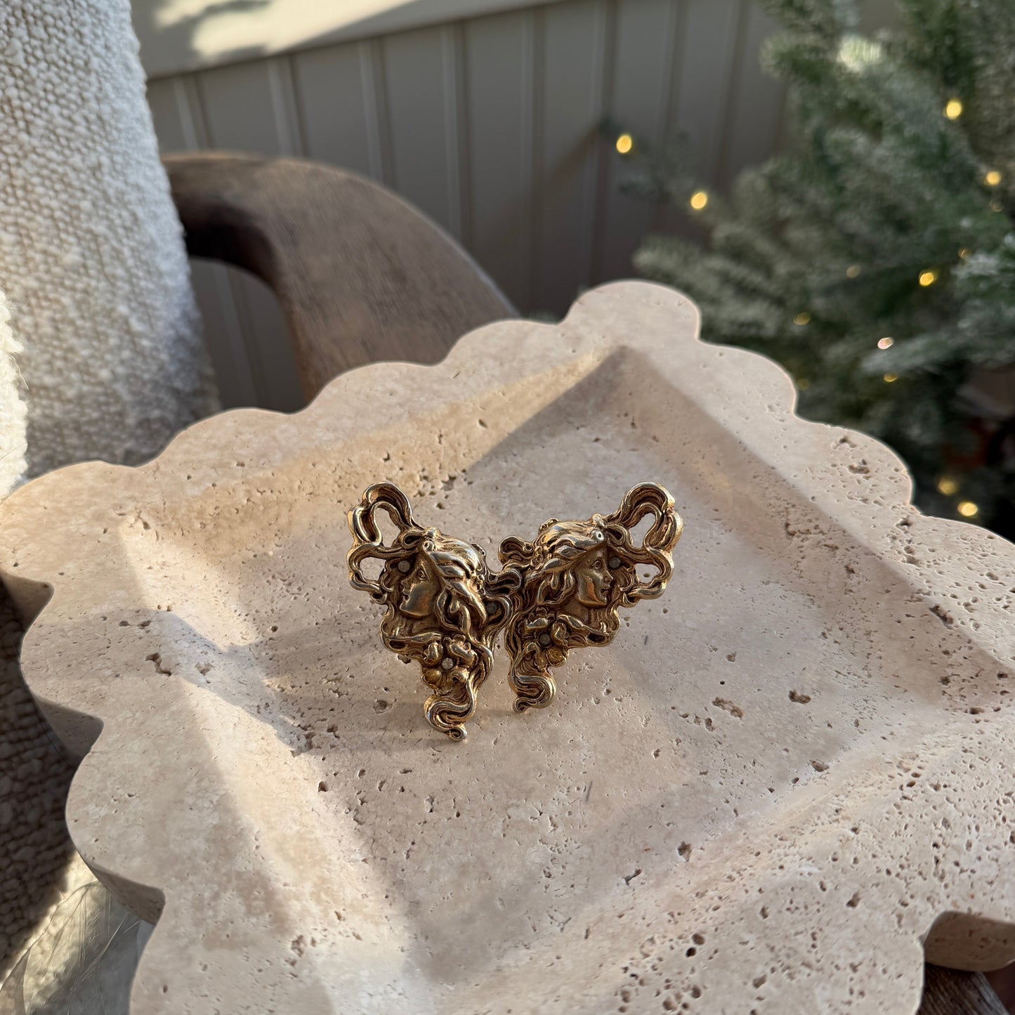 Etherial-Feminine-Earrings