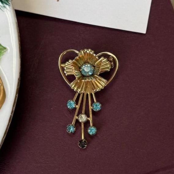 Dripping Crystal Flower Brooch