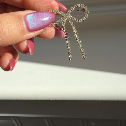 Vintage-Crystal-Bow-Brooch
